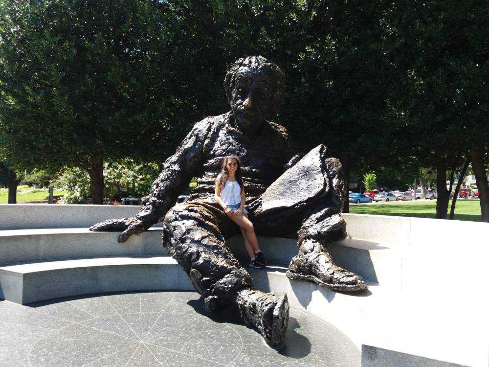 a1c9b4d7-f6d2-4a25-96d8-e8ef32d40f2a